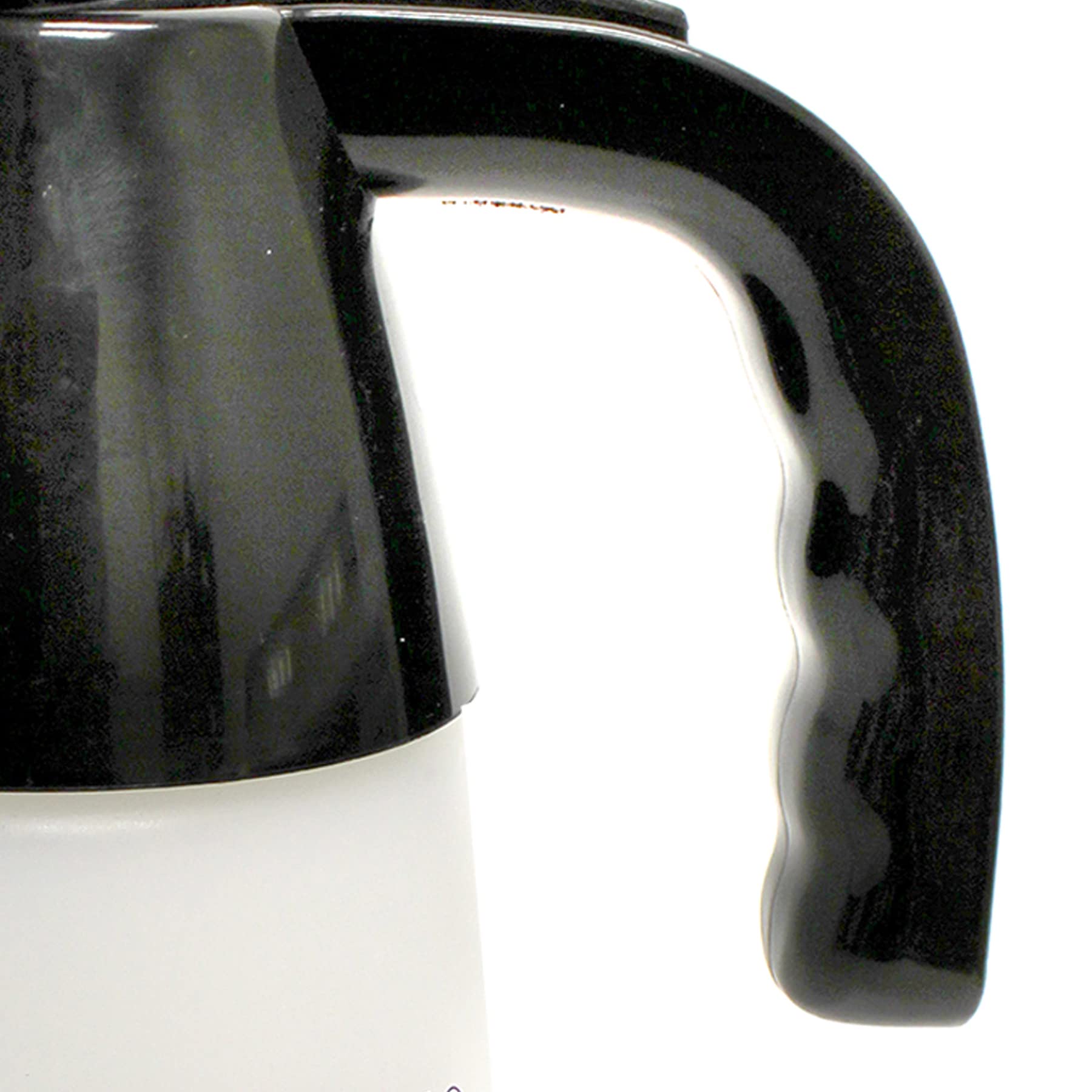 Chapin 10027 Handheld Pump Sprayer, 48oz, Industrial, Professional, for Decorative Concrete, Adjustable Poly Cone Spray Nozzle, Straight or Shower Stream - Image 3